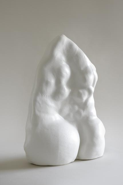 Mai blanc <small>H 57 cm / 22,5"H   — n916</small>